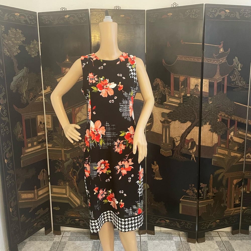 Shelby and Palmer brand dress, floral pattern size 6